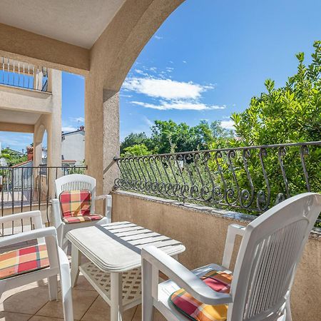 House Laura 200M From The Beach And The Center Apartment Porec Bagian luar foto