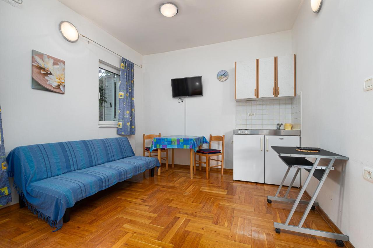 House Laura 200M From The Beach And The Center Apartment Porec Bagian luar foto